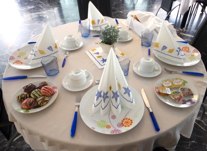 Hotel Olympic Kosher Holidays Sirmione Exterior foto